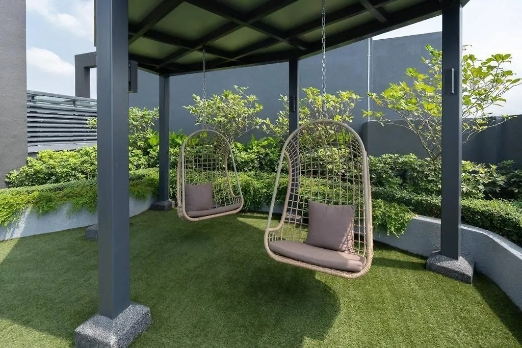 Entire Unit In Kuala Lumpur Daire 0*,